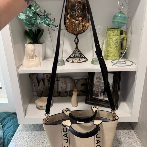 Marc Jacobs Small Leather Tote - Picture 12 of 13